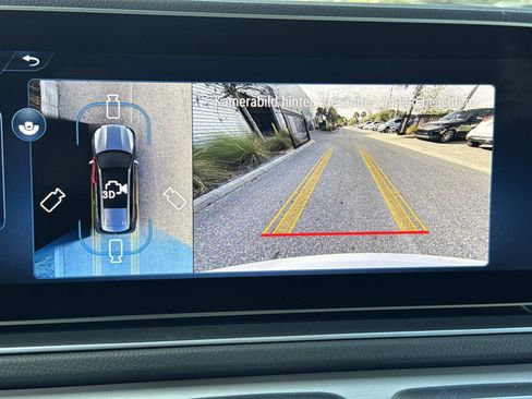 Used 2025 Mercedes-Benz GLS 450 4MATIC image 26