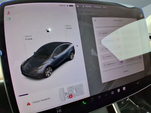 Used 2020 Tesla Model Y Long Range image 22
