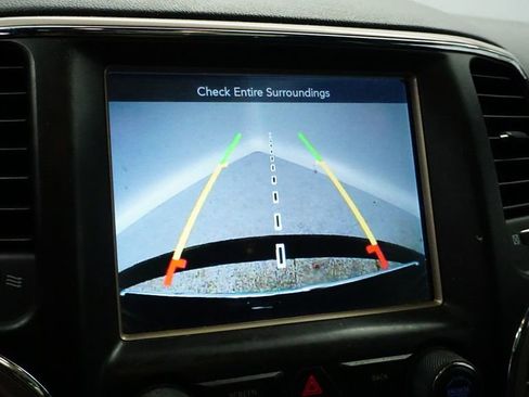 Certified 2017 Jeep Grand Cherokee Overland image 35