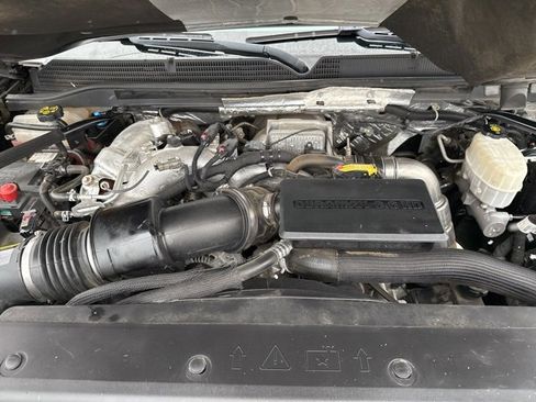 Used 2018 GMC Sierra 3500 Denali w/ Duramax Plus Package image 39