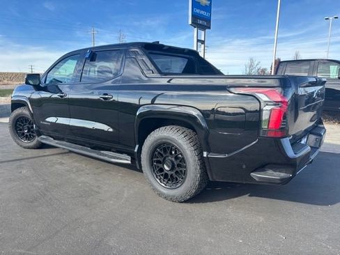Used 2024 Chevrolet Silverado EV RST image 5