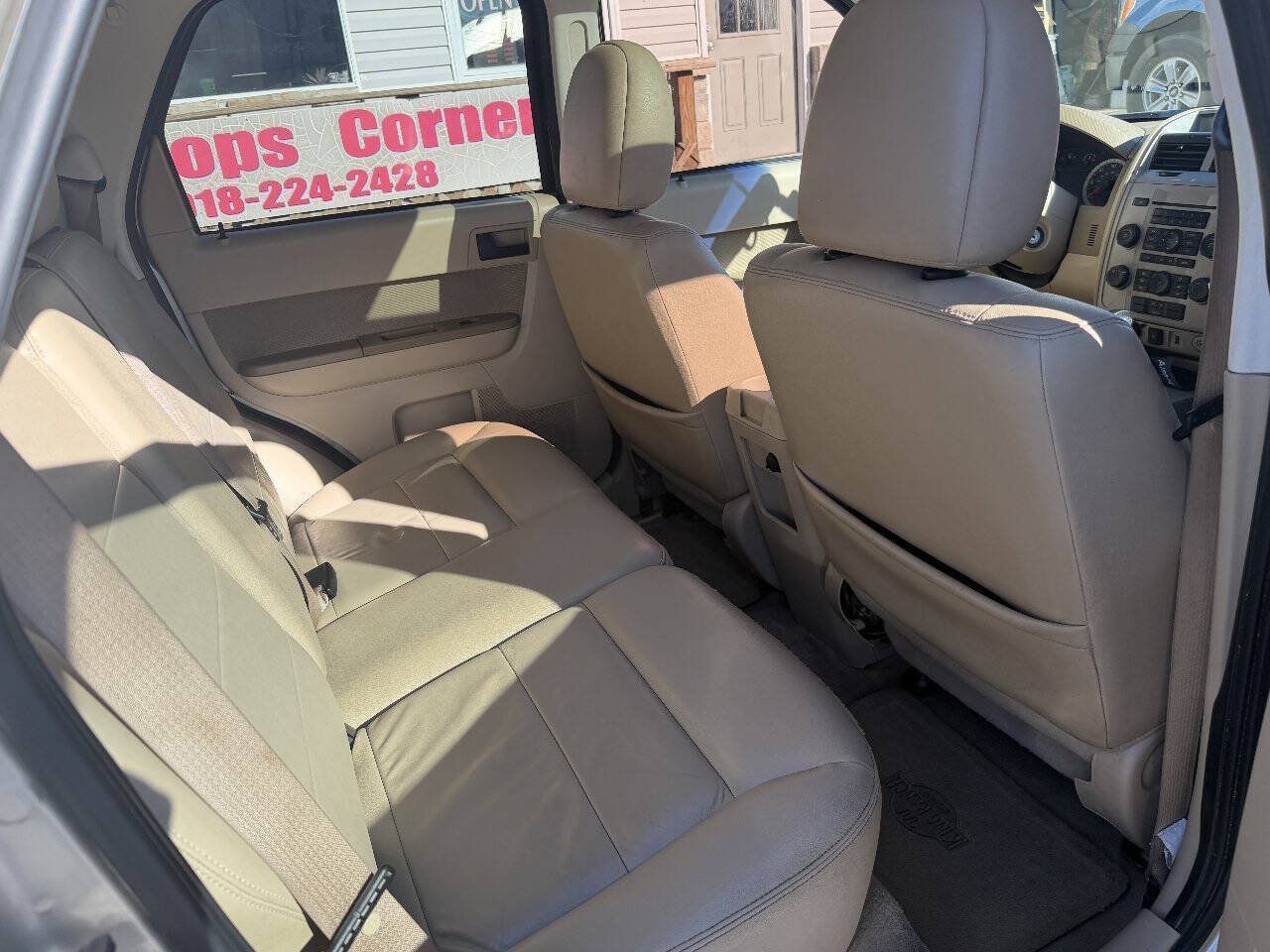 Used 2010 Ford Escape XLT AWD/4WD image 9