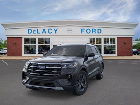 New 2026 Ford Explorer Active w/ Active Comfort Package image 3
