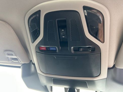 Used 2024 Subaru Outback Premium image 37