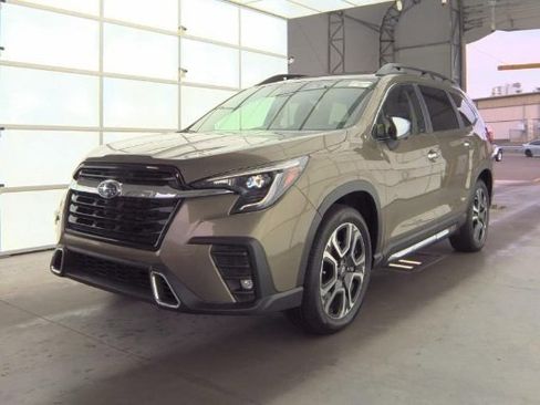 Used 2023 Subaru Ascent Touring image 1