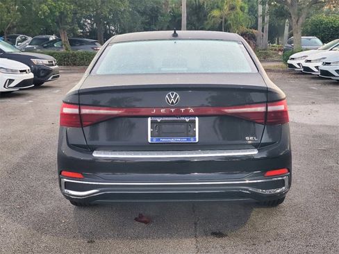 New 2025 Volkswagen Jetta SEL image 4