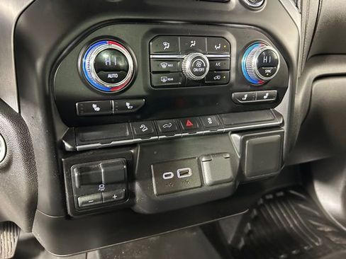 Used 2023 GMC Sierra 3500 SLE w/ SLE Convenience Package AWD/4WD image 26