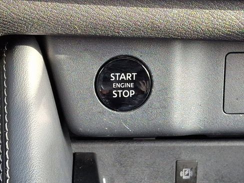 Used 2024 Nissan Rogue Platinum w/ Platinum Premium Package image 25