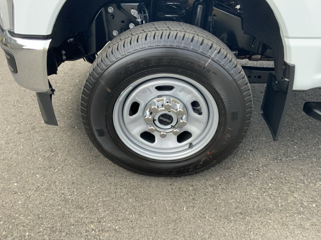 New 2025 Ford F350 XL w/ XL Chrome Package AWD/4WD image 17