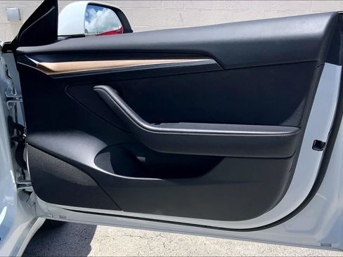 Used 2023 Tesla Model 3 Standard Range RWD image 27