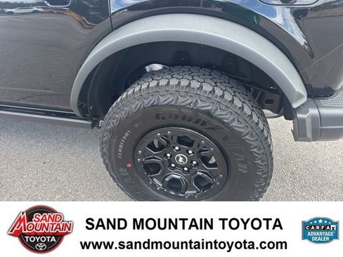 Used 2025 Ford Bronco Badlands w/ Sasquatch Package image 12