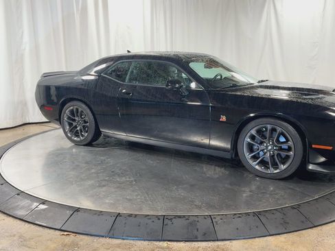 Used 2021 Dodge Challenger R/T Scat Pack w/ Plus Package image 3