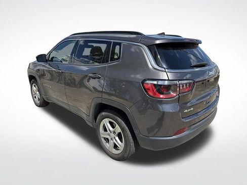 Used 2024 Jeep Compass Latitude AWD/4WD image 40
