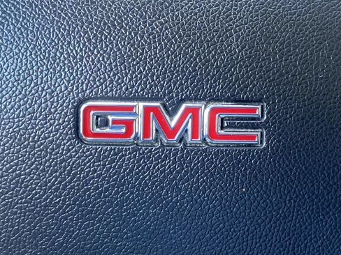 Used 2016 GMC Acadia SLT AWD/4WD image 30