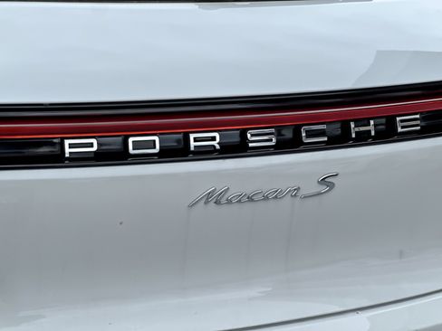 New 2026 Porsche Macan S image 27