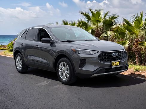 Used 2023 Ford Escape Active AWD/4WD image 5