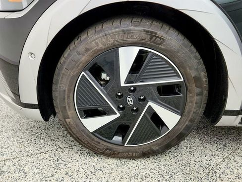 Used 2025 Hyundai Ioniq 5 Limited RWD image 9