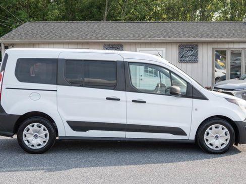 Used 2018 Ford Transit Connect XL FWD image 11
