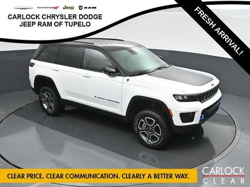 Used 2022 Jeep Grand Cherokee Trailhawk image 28