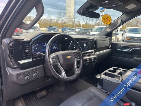 Used 2022 Chevrolet Silverado 1500 LT image 22