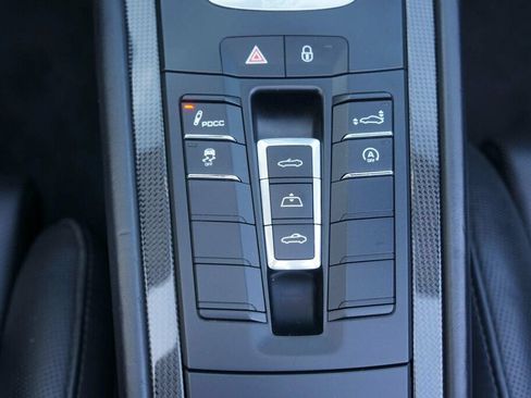 Used 2017 Porsche 911 Turbo S w/ Light Design Package AWD/4WD image 32