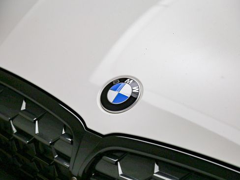 Used 2025 BMW M340i xDrive AWD/4WD image 9