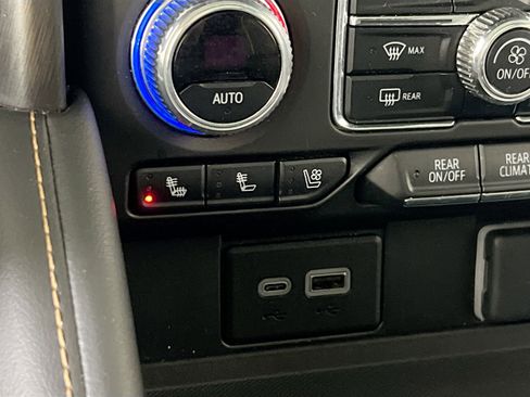 Used 2023 GMC Yukon AT4 w/ AT4 Premium Package image 21