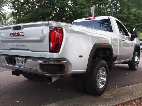 Used 2022 GMC Sierra 3500 SLE w/ SLE Convenience Package AWD/4WD image 8