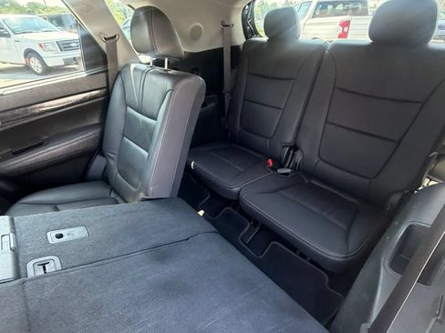 Used 2014 Kia Sorento SX w/ 3rd Row Package AWD/4WD image 35