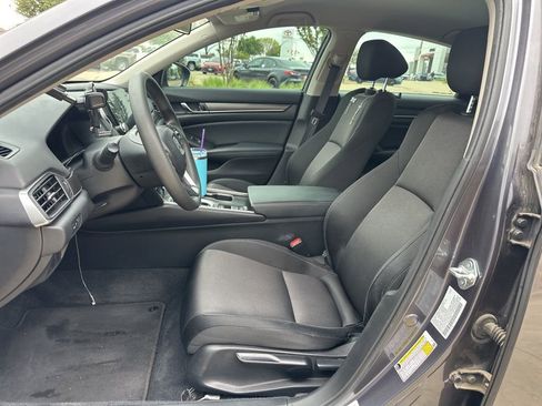 Used 2022 Honda Accord LX image 5