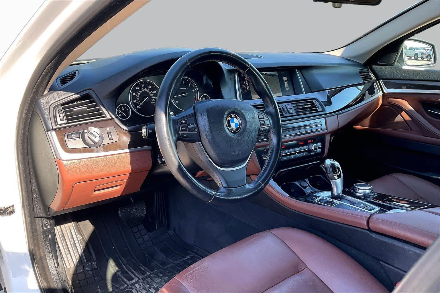 Used 2015 BMW 528i xDrive Sedan AWD/4WD image 14