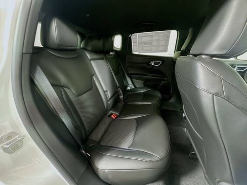 New 2026 Jeep Compass Latitude AWD/4WD image 27