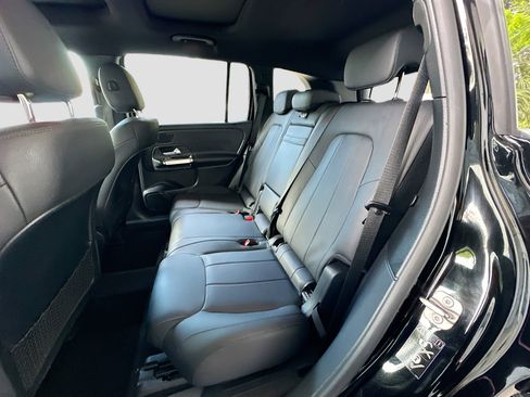 Used 2024 Mercedes-Benz GLB 250 image 25