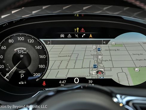 Used 2023 Bentley Bentayga image 35