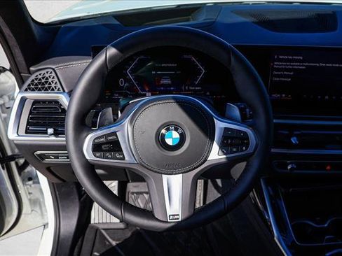 New 2026 BMW X7 xDrive40i image 13