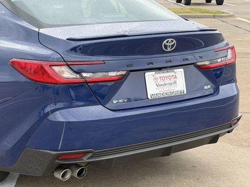 Certified 2025 Toyota Camry SE image 6