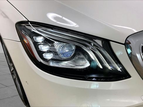 Used 2019 Mercedes-Benz S 560 Sedan image 27