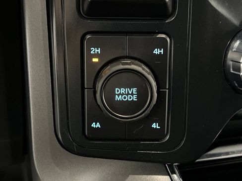 Used 2025 Ford F150 Lariat AWD/4WD image 52