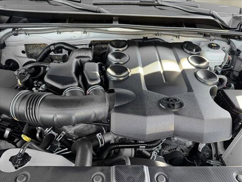 Used 2024 Toyota 4Runner SR5 image 21