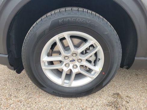 New 2026 Ford Explorer Active image 29