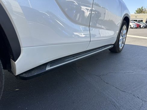 Used 2024 Toyota Highlander Limited image 5