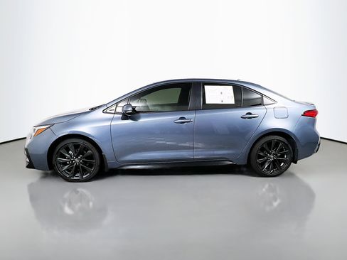 Used 2025 Toyota Corolla SE image 9