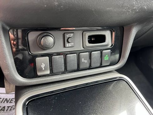 Used 2022 Mitsubishi Outlander GT AWD/4WD image 34