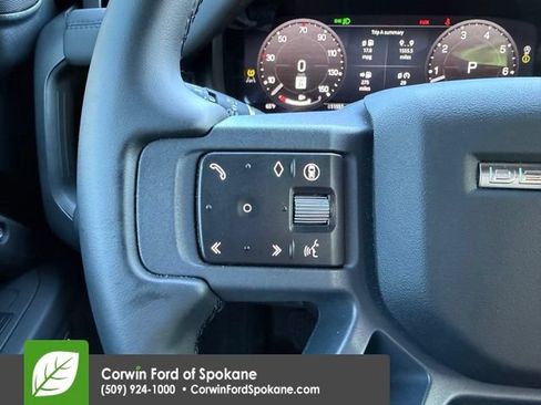 Used 2025 Land Rover Defender 110 X-Dynamic SE AWD/4WD image 25