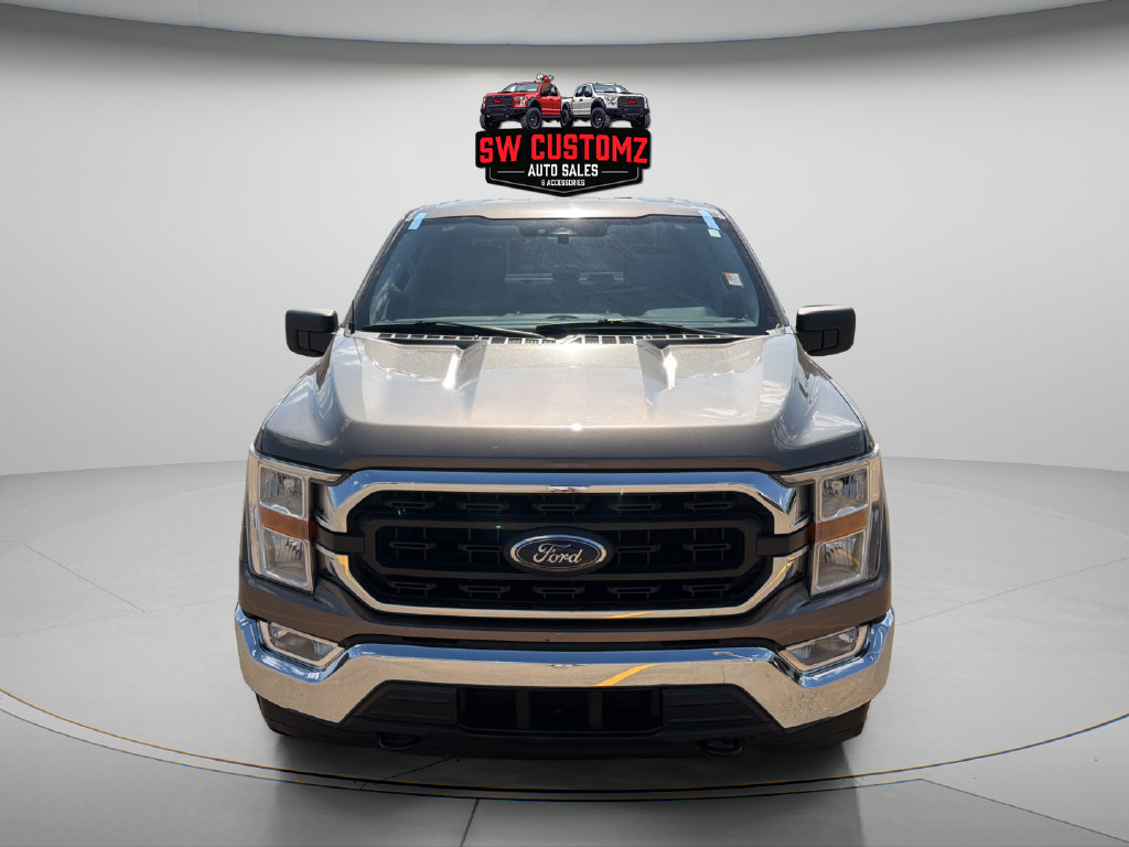 Used 2021 Ford F150 XLT AWD/4WD image 2