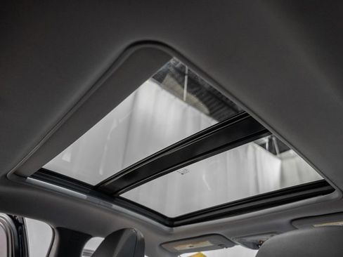 Used 2022 Chevrolet Malibu Premier image 32