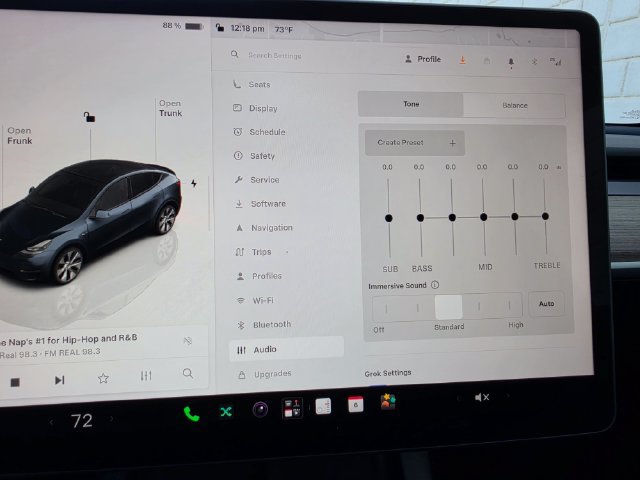 Used 2024 Tesla Model Y Long Range AWD/4WD image 54