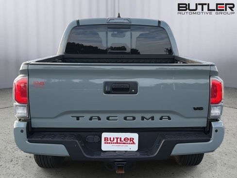 Certified 2023 Toyota Tacoma TRD Sport w/ TRD Premium Sport Package AWD/4WD image 5