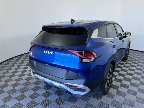 Certified 2025 Kia Sportage EX image 3