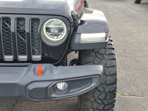 Used 2021 Jeep Gladiator Mojave AWD/4WD image 12